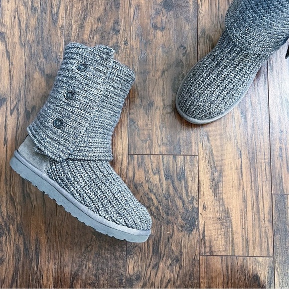 UGG • Cardy II Boot grey ribbed knit sweater triple button fold over slouch - Picture 7 of 16